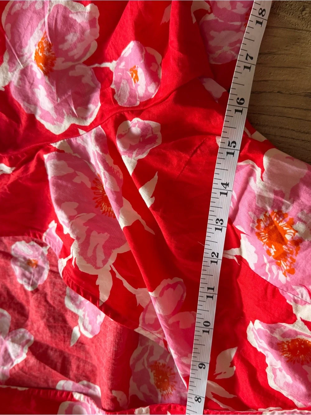 Old Navy Red Wrap Blouse with Pink Floral Print size medium EUC puff sleeve